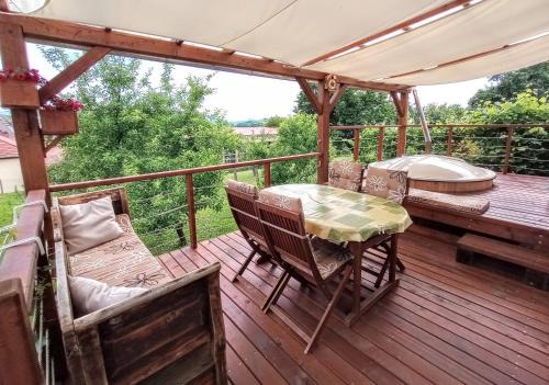 Matranovak Apartment | Kék Rigó Dézsafürdős Vendégház