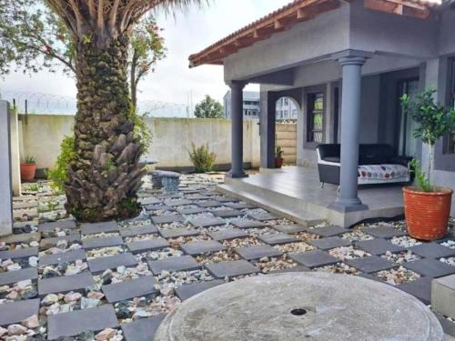 Secunda House | K K K Guesthouse