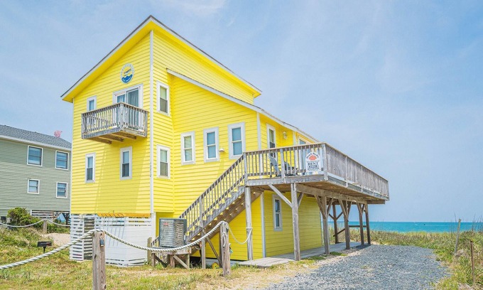 South Nags Head House | K1128 Sun Trippin'. OCEANFRONT, Large Sun Decks, Well Cared For!