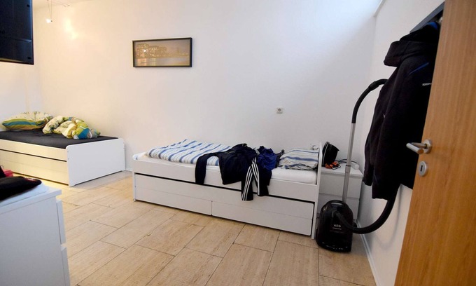 Mauenheim Apartment | K14 Boardinghouse Weidenpesch