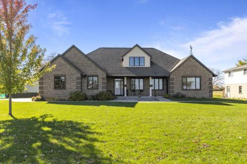 Black Wolf House | Kalbus House- Lake Winnebago access across the street