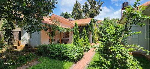 Entebbe House | Kamuli Cottage