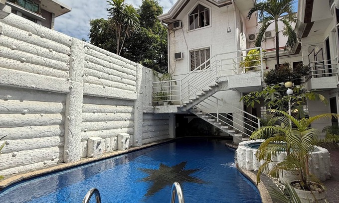 Balibago Apartment | Kandi Suites 2BR with private Jacuzzi