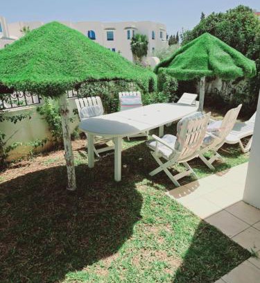 Mrezga Apartment | Karray Home Appartement Salon 2 RDC avec Jardin