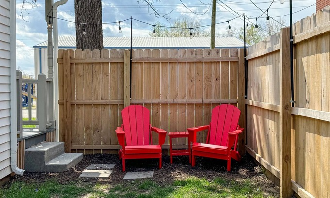 Marthasville House | Katy Haus: Hot tub, Wineries, Fenced yard, Dog-friendly