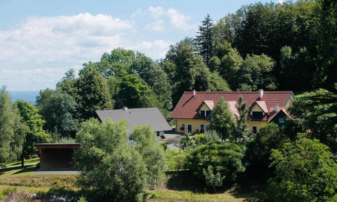 Fotschach Apartment | Kauschlerhof Privatzimmer waldseitig