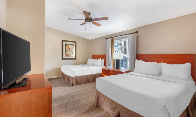 Pinetop Resort | Kayaking, Hiking, Golf & More! 3 Spacious Units, Near Blue Ridge Cave Trail!
