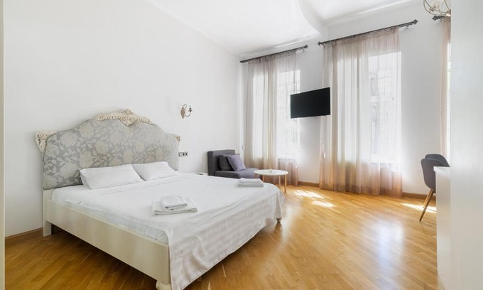 Odessa City Center Apartment | KayKay Apartments