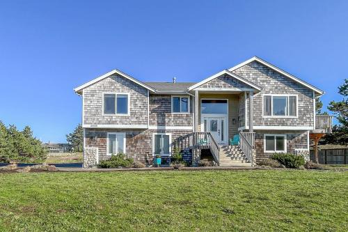 Warrenton House | KC's Serenity By The Sea