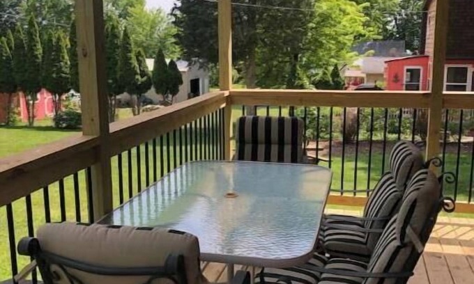 Gypsum Cabin | Kelleys Island Cabin Fever/Duplex Unit 2