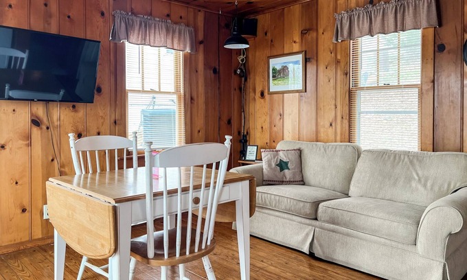 Lake Ozark House | Ken's Kabin a nostalgic Lake of the Ozarks cabin with a fantastic view!