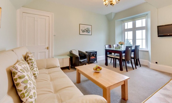 Hele Apartment | Kentisbury - Two Bedroom Apartment, Sleeps 4