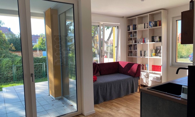 Ketzin/Havel Apartment | Ketzin Havel modern apartment with private garden, close to the water