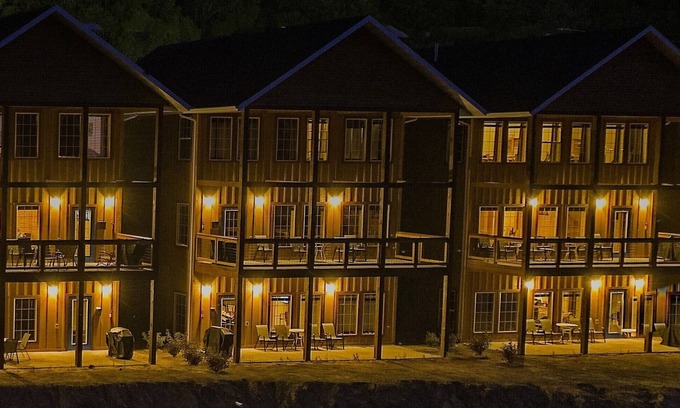 Houghton Cabin | Keweenaw Waters Resort