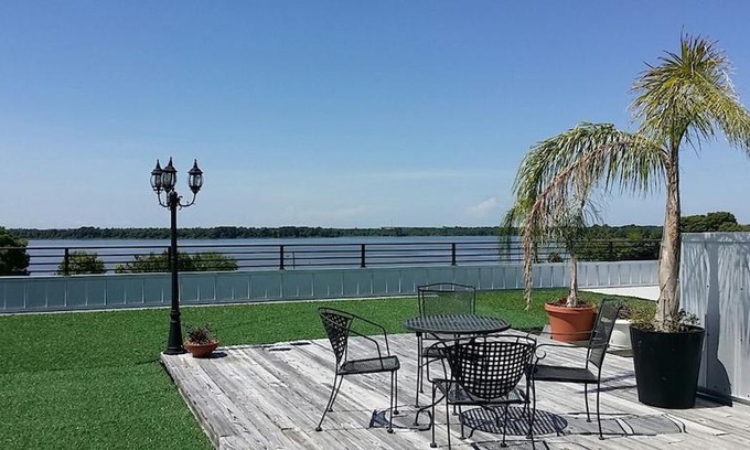 Tavares Resort | Key West Resort on Lake Dora