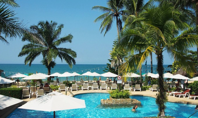 Khuekkhak Resort | Khao Lak Palm Beach Resort