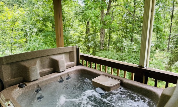 Sevierville House | Kickback Shack - near Pigeon Forge