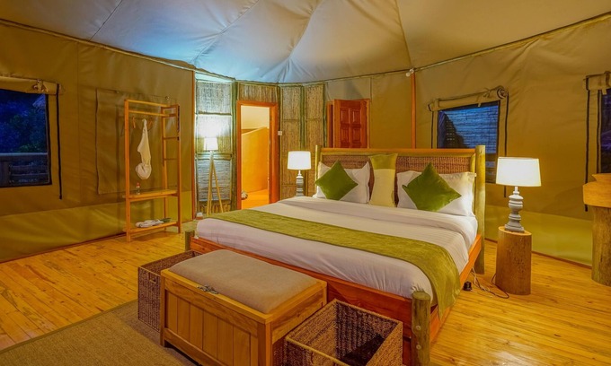 Western Region Cabin | Kikorongo Safari Lodge