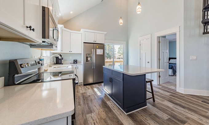 Harbinger House | KIL9102 Kilmarlic Caddy Shack Cottage. Golf/Community Pool /Fitness