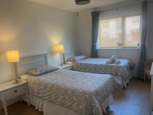 Killaloe Apartment | Killaloe Lakeside Holiday Home 2Bedroom