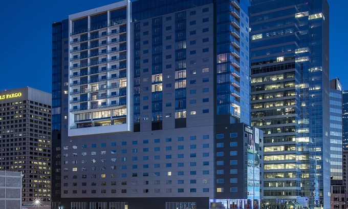 Downtown Phoenix Hotel | Kimpton Hotel Palomar Phoenix Cityscape by IHG