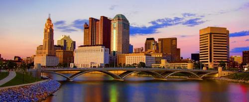 Weinland Park Apartment | King BR minutes from downtown