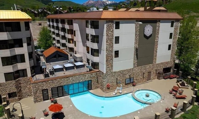 Crested Butte Condo | King Suite with a View, Pool, Hot Tub, Ski In/Out!