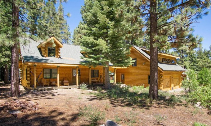 North Upper Truckee House | Kiowa Log Cabin
