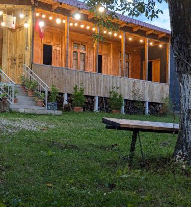 Ambrolauri House | Kipiani guest house ყიფიანის სახლი