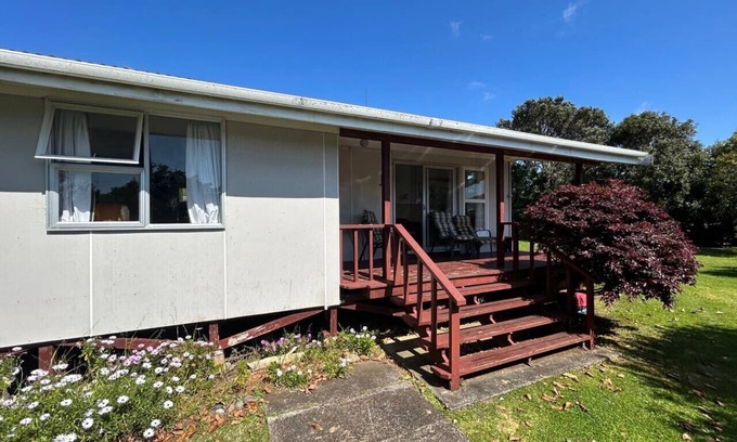 Matapouri Apartment | Kiwi Classic - Matapouri Bay