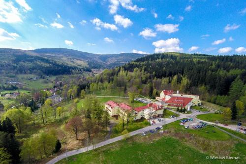 Czerniawa-Zdroj Hotel | Klinika Młodości Medical SPA