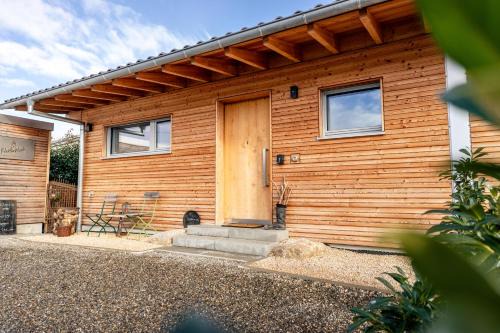 Inzigkofen Apartment | Klosterblick - Inzigkofen (FeWo mit Naturteich)