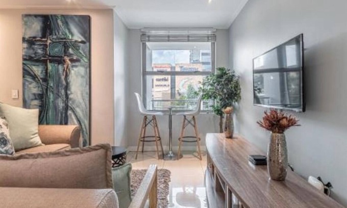 Greater Johannesburg Metropolitan Area Apartment | KMG Apartments at The Apex - Apartment with Balcony