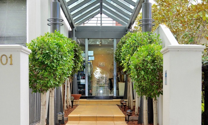 East Melbourne Apartment | Knightsbridge Apartments