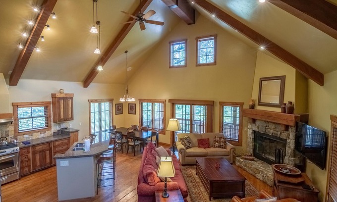 Tamarack Ski Chalet | Knotty By Nature - Classic Chalet|Private Hot Tub, Wood Fireplace