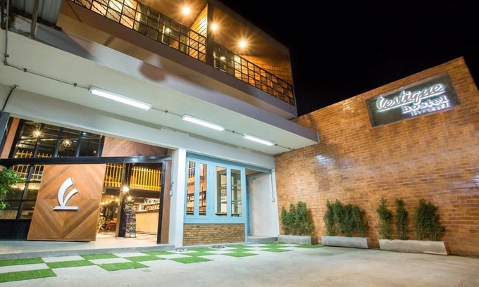 Wat Ket Hostel | Koenji Guest House & Bar Chiang Mai