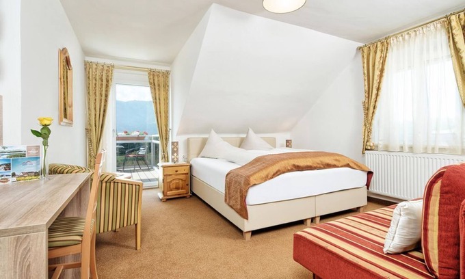 Drobollach am Faakersee Bed & Breakfast | Komfortzimmer mit Seeblick - Hotel-pension Melcher