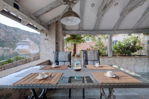 Kotor Old Town Apartment | Kotor old town Palace Bucha