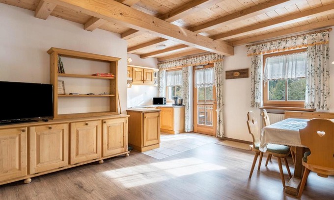 Casola Apartment | Kranebitterhof Apt Edelweiss