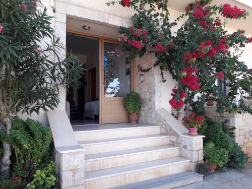 Monemvasia Apartment | Kritikos Rooms