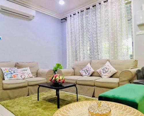 Kuantan House | Kuantan Setali ROOMSTAY by Iconique