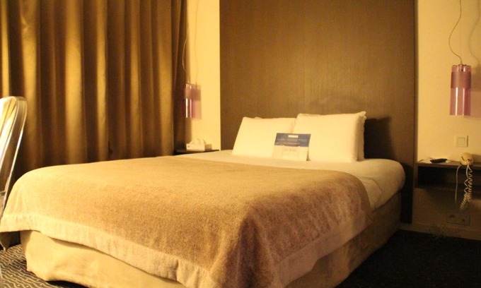 Charleville-Mezieres Hotel | Kyriad Charleville Mezieres