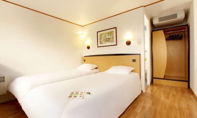 Evreux Hotel | Kyriad Direct Evreux