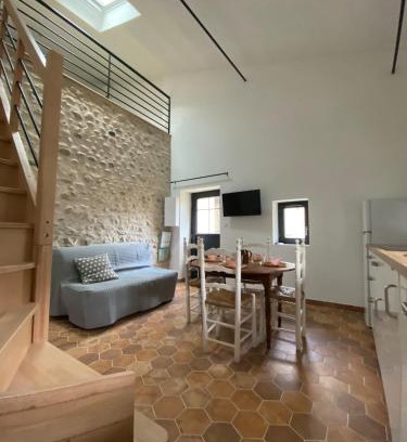 Saint-Martin-d'Ardeche House | Lézardéchois