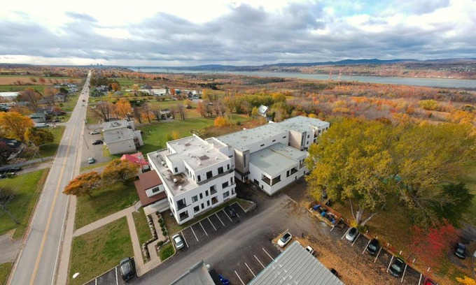 Saint Pierre d'Orleans Apartment | L'île-Do - Ile d'Orléans