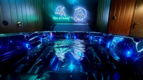 Montigny-sur-Vence Hotel | L&A Spa privatif