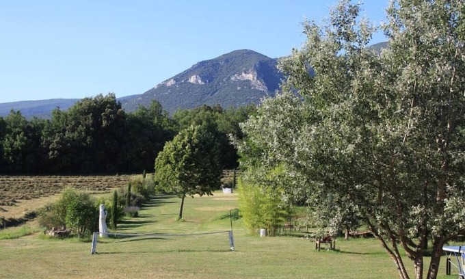 Rustrel House | L'Iguana gîtes at the foot of the Colorado Provençal