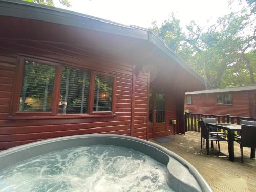 Bethesda Apartment | L16 - Pet Friendly Penrhyn Spa