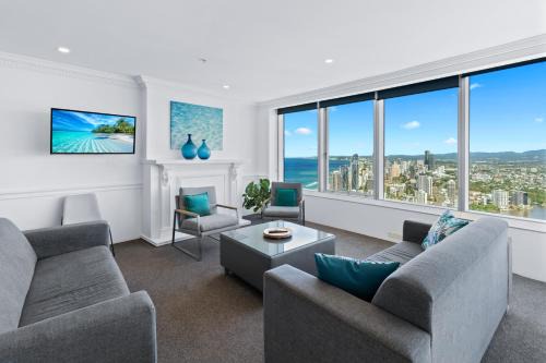 Surfers Paradise Apartment | L55 Luxury 4BR City And Ocean View Apartment with SPA