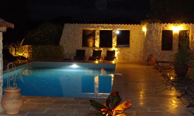 Six-Fours-les-Plages Bed & Breakfast | La Bastide de Font Clarette